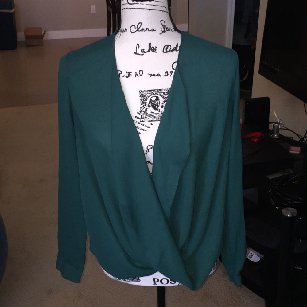 Long Sleeve Tobi Top - M